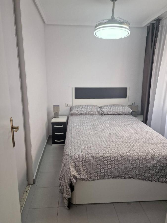 Almudena Apartments Torrevieja Zewnętrze zdjęcie
